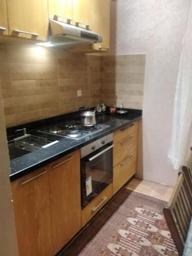 Kuchyň nebo kuchyňský kout v ubytování taourirt happy home