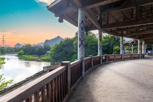 ホテルの近くで見られる自然の景観
