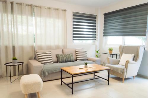 Χώρος καθιστικού στο Easy & Comfy Nights