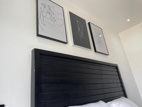 Ένα ή περισσότερα κρεβάτια σε δωμάτιο στο Yaven Heights Hotel