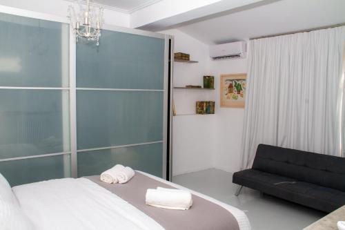Acropolis Hip Loft