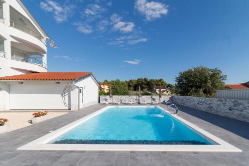 Apartmani Martin mit beheiztem Pool with heated Pool
