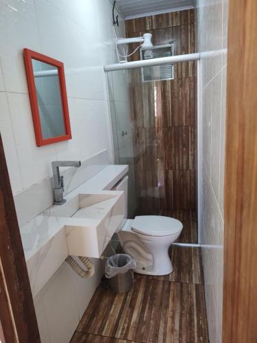 Bilik mandi di Casa da Fê