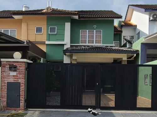 Bangunan di mana terletaknya rumah percutian