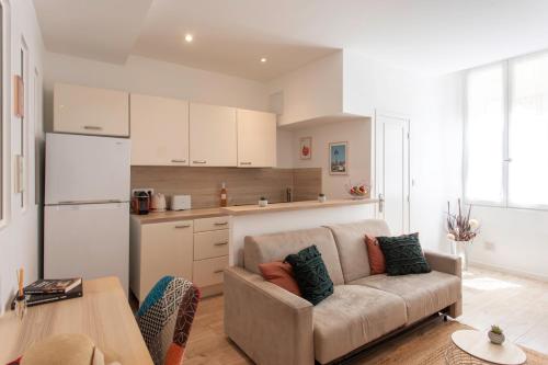 Køkken eller tekøkken på C11 - 1 BDR Rue Meynadier 5min Palais Festivals & Sea - AC