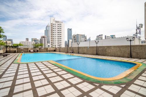 Πισίνα στο ή κοντά στο BUA Suite Sukhumvit, Nana BTS