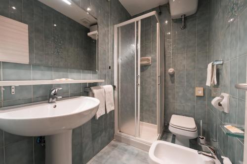 Un baño de Hotel Stella Del Mare
