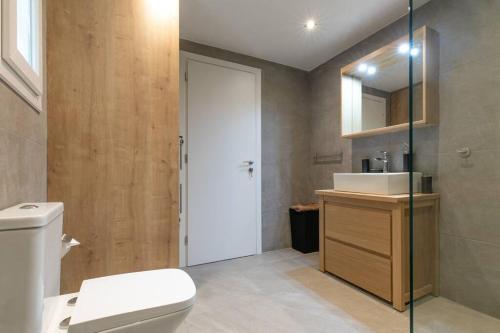 Stunning Acropolis view modern design house 2BD
