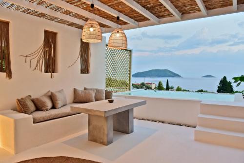 Natura Luxury Beachfront Villas