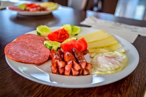 Φαγητό σε αυτό το ξενοδοχείο ή κάπου εκεί κοντά