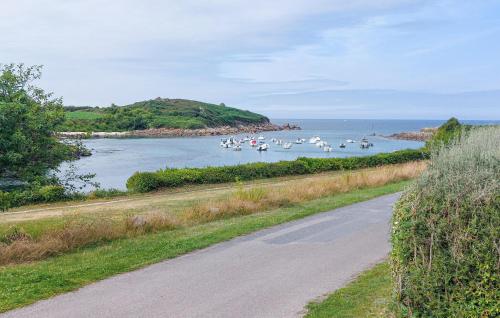 4 Bedroom Gorgeous Home In Sibiril