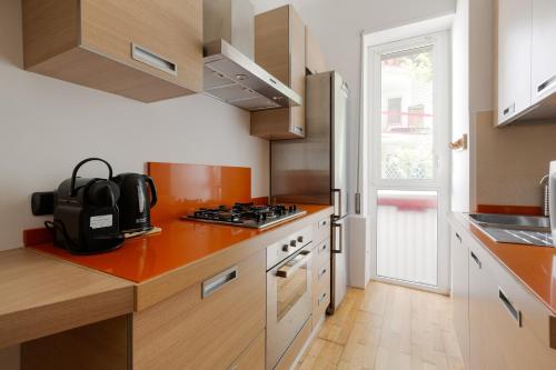 GuestHost - Domodossola M5 Modern Apartment
