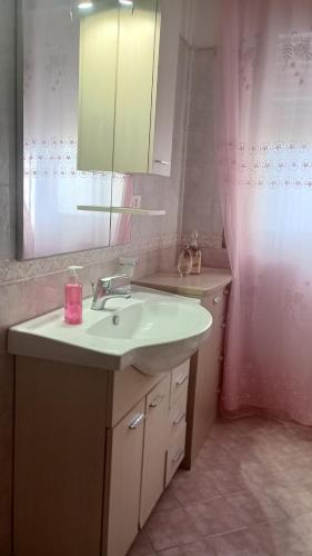 Ένα μπάνιο στο Mama's House