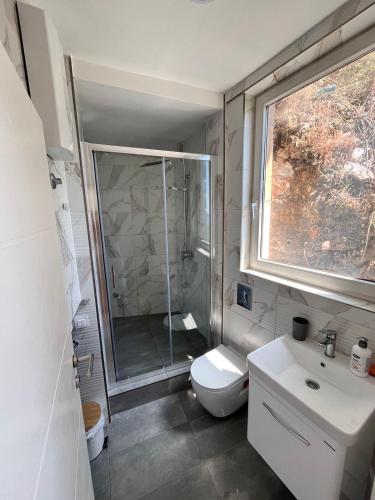 Koupelna v ubytování Apartmani Ribar