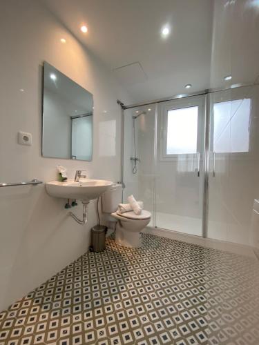 RIUS33 - Huge & Spacious Apartment in Montjuic