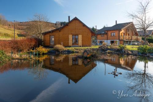 Charmant chalet La Zaubette au bord de l'eau