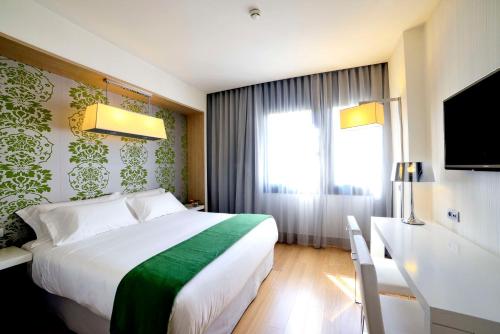 NH Madrid Principe de Vergara Image