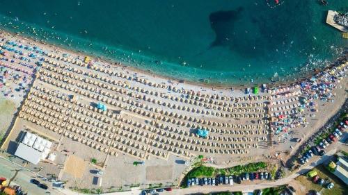 Φωτογραφία από το άλμπουμ του Zlatni Pijesak - Apartmani Čanj σε Čanj