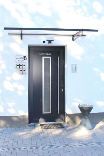 Φωτογραφία από το άλμπουμ του Großes Apartment mit Küche, Dusche, Badewanne, Balkon, Parkplatz vor dem Haus, ruhig gelegen, ADA4 σε Κούλμμπαχ