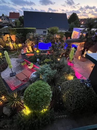 Jardín al aire libre en B&B wellness Sea Nat voor Naturisten