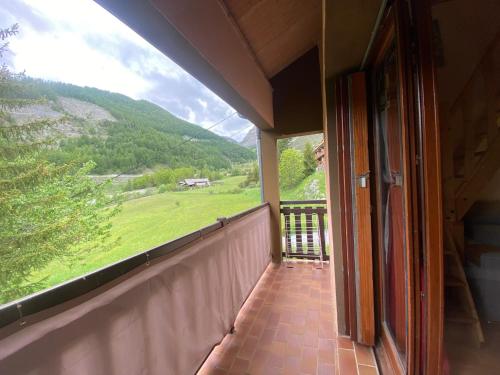 Photo de la galerie de l'établissement Agréable duplex 60 m2 3 pièces a Auron, à Auron