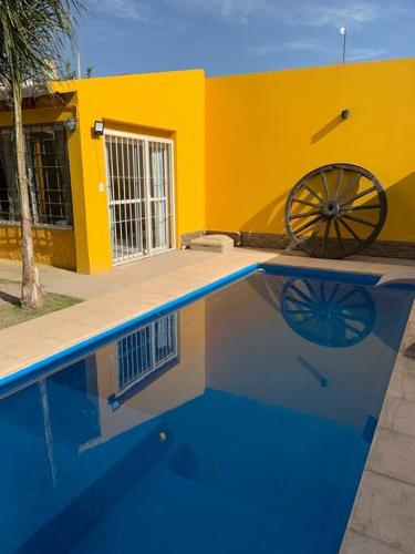 Πισίνα στο ή κοντά στο Casa con piscina