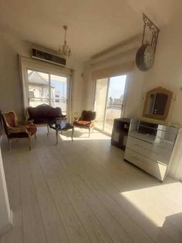 Central 1 bedroom lux apartment