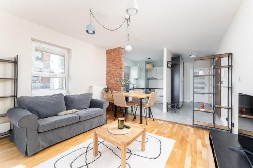 Krowodrza 2-Bedroom Apartment by BookingHost