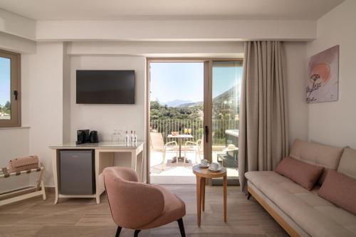 Lofos Apartments