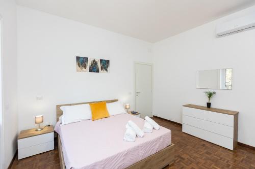 Baldo by Rental in Rome