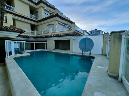 Residencial Jorge, apartamento con vistas y garaje