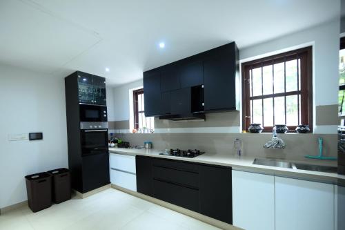 Una cocina o zona de cocina en The Meadows
