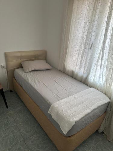 Katil atau katil-katil dalam bilik di *** DiDiM BEYAZ ***