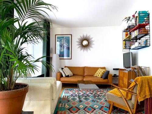 Chic and peacefull Parisian flat