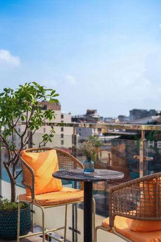 Balkón nebo terasa v ubytování Anatole Hotel Hanoi
