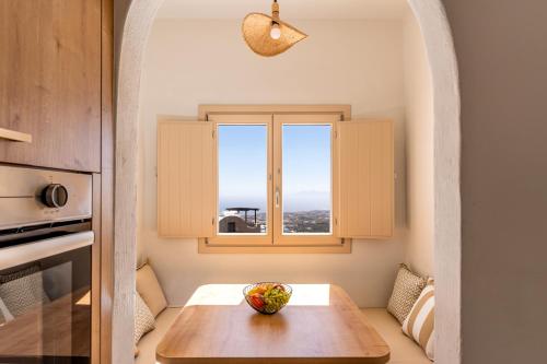 Фотография из галереи Endless East Luxury House в Тире