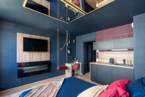 Photo de la galerie de l'établissement Le Beaulieu ~ Love Room ~ Balnéo ~ Vin pétillant, à Nantes