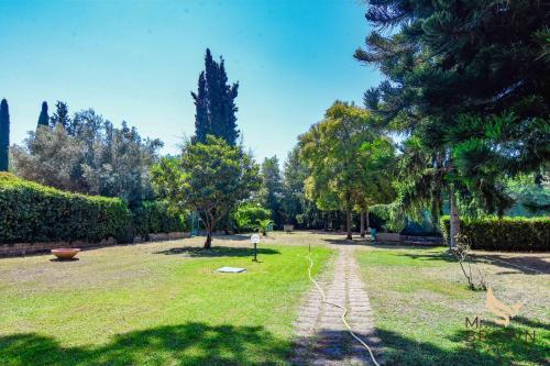 Mr Brown Aurelia Resort con piscina
