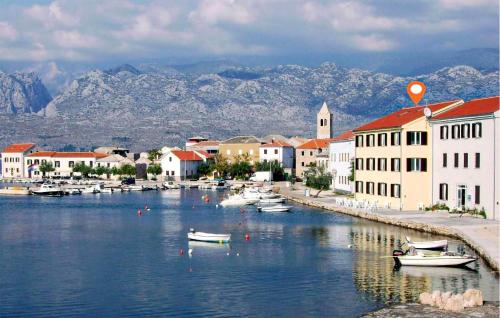 Awesome Apartment In Vinjerac With Wifi