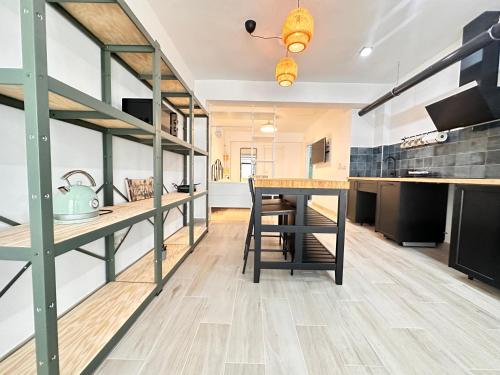 Alberola Industrial Style