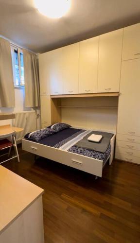 Ένα ή περισσότερα κρεβάτια σε δωμάτιο στο trebbia tavrvs real estate