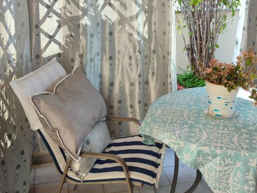 Posezení v ubytování Habitacion Familiar en un Ático con gran terraza y,cocina ,en la playa