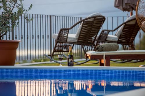 Der Swimmingpool an oder in der Nähe von Case del Tramonto