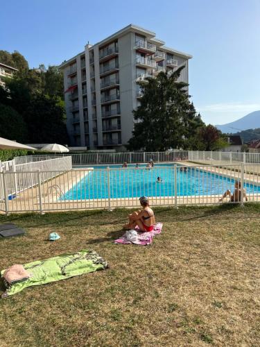 Bazén v ubytovaní Superbe appartement en résidence avec piscine. alebo v jeho blízkosti
