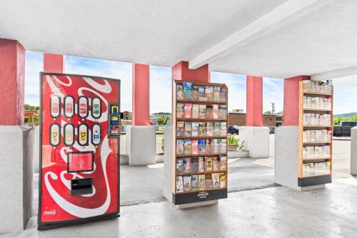 Perpustakaan di motel
