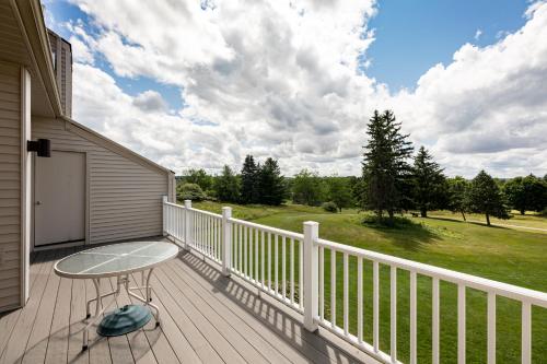 Balkón nebo terasa v ubytování Valleyway Getaway Golf AC 2 Beds + Baths