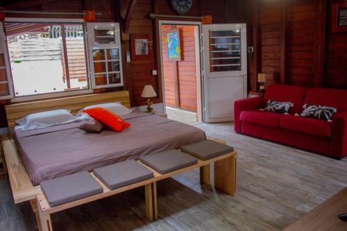 Χώρος καθιστικού στο Grand Bungalow Viguier - Rivière Salée