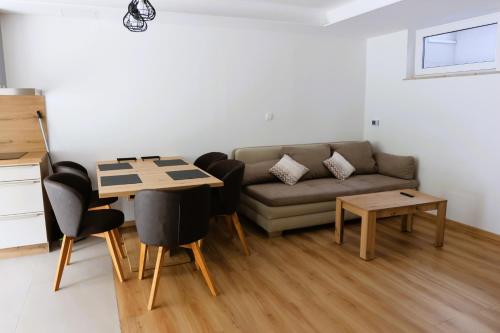 Forestview Apartment