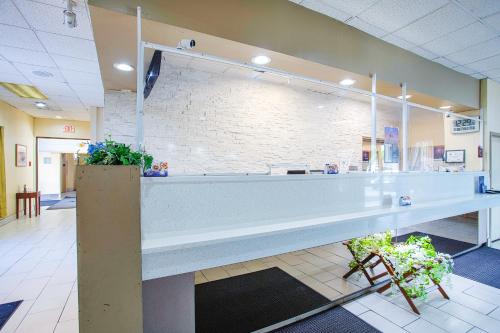 a waiting room with a long counter in a hospital at Americas Best Value Inn Winston-Salem in Winston-Salem