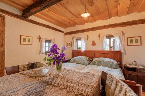 Postel nebo postele na pokoji v ubytování Tiny House For Two - Happy Rentals